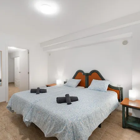 Flores 1a Apartment *